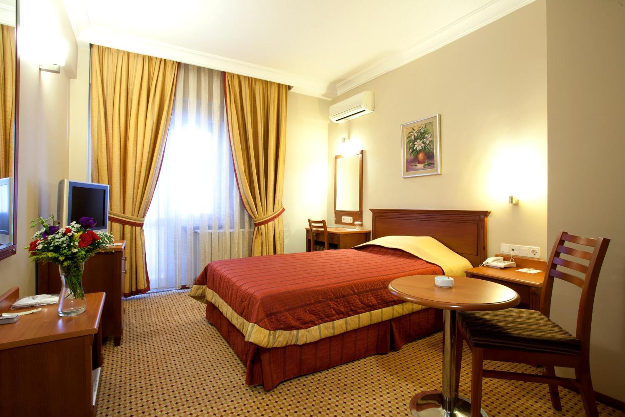 Sefa Hotel 2 Чорлу Екстер'єр фото
